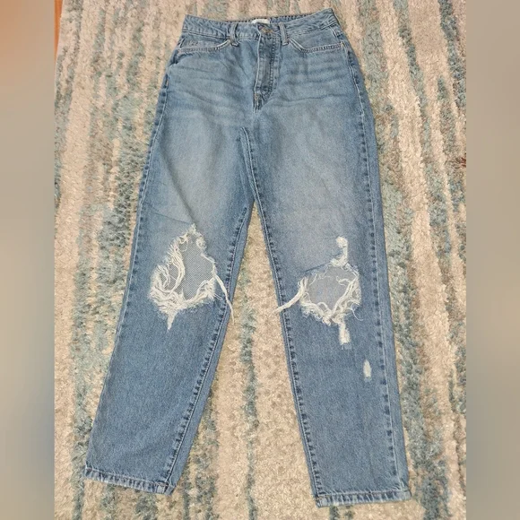 Forever 21 Premium Distressed Jeans sz 26 GUC - Picture 6 of 8